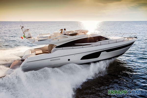 Ferretti Custom Line Navetta 28